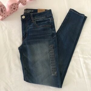 AE women skinny jeans size 6